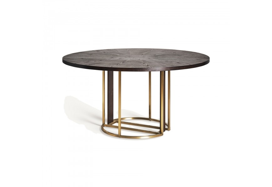 Luxusný art deco okrúhly jedálenský stôl Midas s čokoládovou hnedou doskou s kresbou letokruhov a zlatou kovovou nohou s lineárnym zdobením a dreveným prvkom
