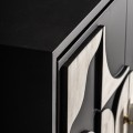 Luxusný art deco príborník Vasilij so štyrmi dvierkami s geometrickou kosťovou inkrustáciou v čiernej a béžovej farbe 160 cm