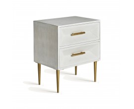 Luxusný nočný stolík Encantada s geometricky vyrezávanými zásuvkami s bielym vintage náterom a zlatými detailmi 55 cm