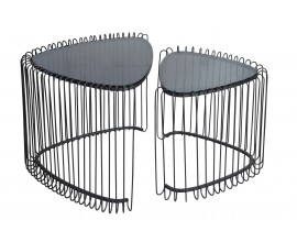 Set industriálnych konferenčných stolíkov Esme v trojuholníkovom tvare s dizajnovou podstavou z kovových káblov čierna 50 cm