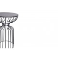 Industriálny okrúhly príručný stolík Esme s dizajnovou podstavou z tvarovaných kovových tyčí čierna 52 cm