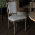 Luxusná jedálenská stolička Antiquités Francaises s ručným vyrezávaním v pieskovej hnedej farbe a so svetlým čalúnením 51 cm