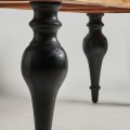 Luxusný vintage obdĺžnikový jedálenský stôl Zena Noir s čiernymi vyrezávanými nožičkami a masívnou vrchnou doskou 220 cm