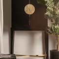Luxusná čierna art deco barová skrinka Vincent s kovovými detailmi v zlatej farbe a vnútorným zrkadlom 166 cm