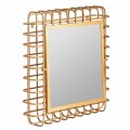 Luxusné štvorcové nástenné zrkadlo Philip v glamour štýle s kovovým rámom v zlatej farbe s drôtenou konštrukciou a vyklápacou zrkadlovou plochou