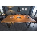 Masívny industriálny jedálenský stôl Mammut s vrchnou doskou z akáciového dreva v medovej hnedej farbe 160 cm