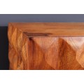 Dizajnový tv nástenný stolík Vinan z masívneho mangového dreva s tromi dvierkami 160 cm 