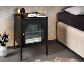 Nočný stolík z kolekcie Industria Durante v inudstriálnom štýle v čiernej farbe s kovovou konštrukciou