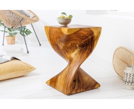 Dizajnový príručný stolík Salian z masívneho lakovaného dreva v tmavej hnedej farbe v atypickom tvare 45 cm