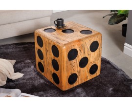Dizajnový štvorcový príručný stolík v tvare kocky Lelio z dreva mindi v svetlej hnedej farbe 41 cm 