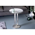 Art deco okrúhly strieborný kovový príručný stolík Zendy s glamour nádychom 60 cm