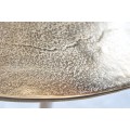 Art deco okrúhly zlatý kovový príručný stolík Zendy s glamour nádychom 60 cm