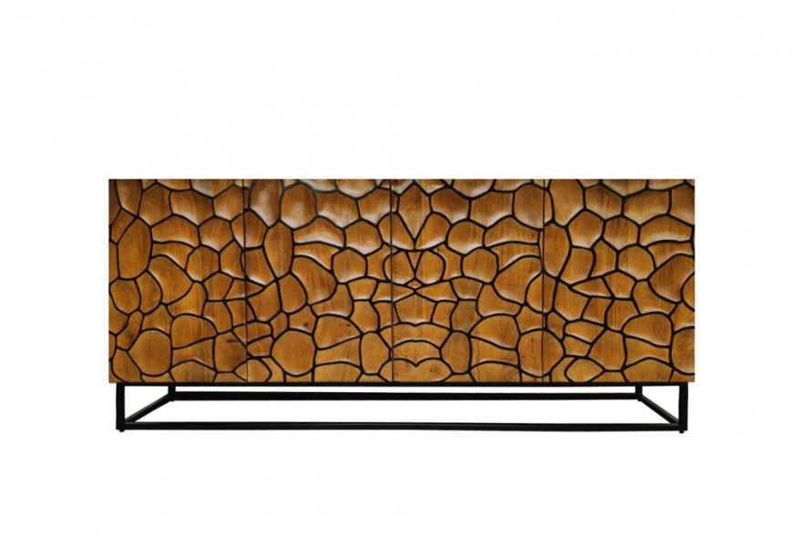 Dizajnový masívny štvordverový príborník Timanfaya s mozaikovým zdobením z mangového dreva v medovej hnedej farbe 177 cm