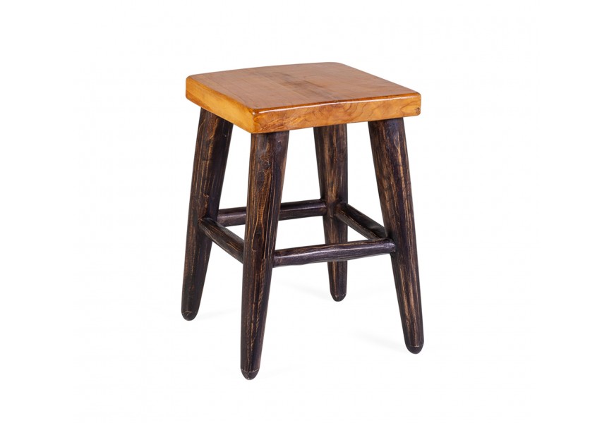 Štýlová taburetka Kendy z teakového masívneho dreva v svetlej a tmavej hnedej farbe s lakovaným štruktúrovaným povrchom v podobe letokruhov