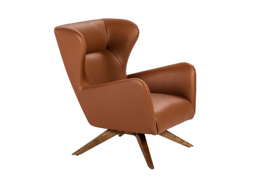 Luxusné moderné hnedé otočné kreslo Vita Naturale typu ušiak s poťahom z eko kože s orechovo hnedými šikmými nožičkami