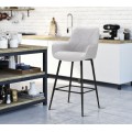 Moderná barová stolička Eli s čiernymi kovovými nožičkami a sivým látkovým čalúnením s geometrickým vzorom 109 cm