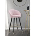 Art deco ružová barová stolička Eldoria s čalúneným oblým operadlom a čiernymi kovovými nožičkami so zlatými detailmi 104 cm