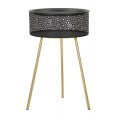 Dizajnový glamour čierny príručný stolík Amira s okrúhlym úložným priestorom s ornamentálnou perforáciou s odnímateľnou okrúhlou vrchnou doskou so zlatými nožičkami