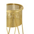 Glamour sada okrúhlych kovových zlatých kvetináčov Lemio s perforovanými vzormi s trojnohými stojanmi 46 cm 