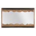 Industriálne nástenné zrkadlo Berignone v obdĺžnikovom tvare s doskou s dreveným efektom v tmavej hnedej farbe a s vyrezávanými doskami z akáciového dreva v svetlej hnedej farbe s výraznou štruktúrou