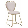Glamour čalúnená jedálenská stolička Amorattia s konštrukciou z kovu v lesklej zlatej farbe a chrbtovou opierkou s dizajnom srdca s poťahom zo zamatu v svetlej ružovej farbe