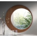 Luxusné moderné okrúhle zrkadlo Esté s asymetrickým rámom z dreva s rebrovaním v orechovej hnedej farbe 110 cm