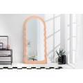 Dizajnové art deco klenuté nástenné zrkadlo Swan s oblúkovým vlnitým rámom v jemnej marhuľovo oranžovej farbe 160 cm