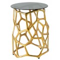 Glamour príručný stolík Kalan v okrúhlom tvare s nohou z kovu s perforovanou štruktúrou v zlatej farbe s vrchnou doskou zo skla so zadymeným efektom