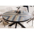 Dizajnový okrúhly jedálenský stôl Mavro s doskou s mozaikovým vzorom rybej kosti v odtieňoch hnedej šedej a čiernej 140 cm