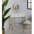 Dizajnový glamour rohový konzolový stolík Glamia Tapisé so zásuvkou s béžovým prešívaným čalúnením a zlatou podstavou 84 cm