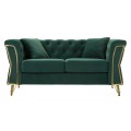 Glamour zelená dvojmiestna sedačka Velaria so zamatovým čalúnením s prešívaním chesterfield na operadle a zlatými detailmi 162cm