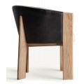 Luxusná škandinávska béžová jedálenská stolička Naria oblého tvaru z masívneho dreva s čiernym koženým čalúnením 75 cm