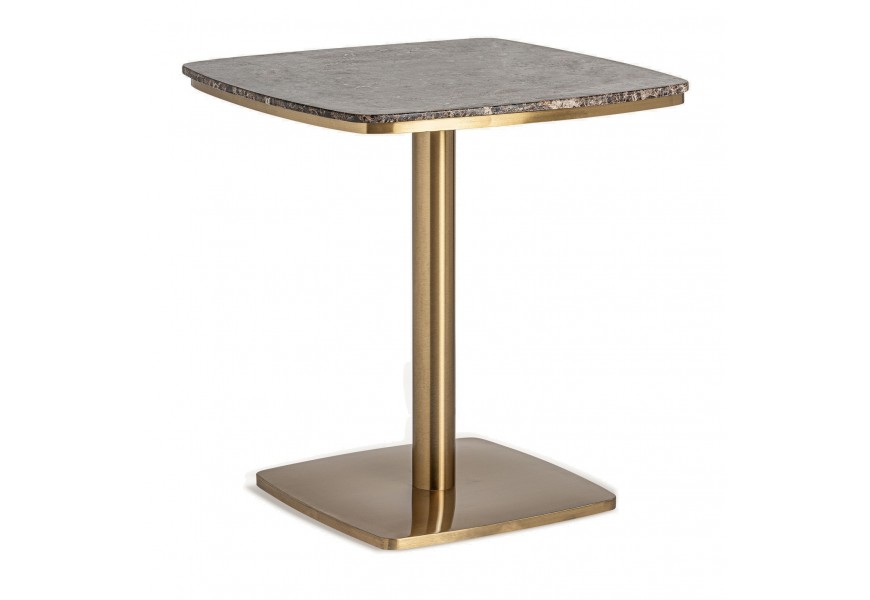 Luxusný art deco štvorcový mramorový hnedý príručný stolík Artis s oblými rohmi a kovovou zlatou nohou 77 cm