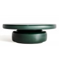 Moderný okrúhly konferenčný stolík Verde smaragdovej zelenej farby s lesklým povrchom s okrúhlou vrchnou doskou so zaoblenými hranami s jednou robustnou nohou