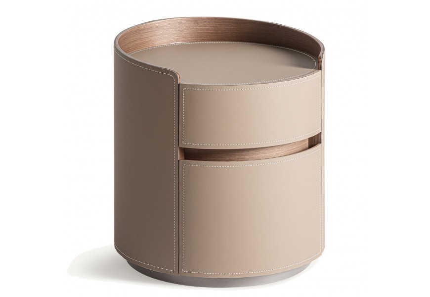 Luxusný kožený okrúhly nočný stolík Kendra s dvomi zásuvkami s béžovým poťahom a hnedými drevenými detailmi 48 cm