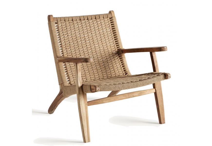 Luxusné koloniálne masívne hnedé kreslo Conolly s rámom z teakového dreva s prírodnou kresbou letokruhov a výpletom s naturálneho textilného vlákna na chrbtovej opierke a sedacej časti