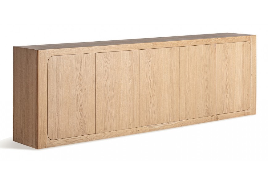 Luxusný moderný priborník Oakis so šiestimi poličkami v svetlej hnedej farbe s piatimi dvierkami z masívneho dubového dreva