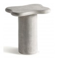 Luxusný art deco príručný stolík Morisa z betónu v sivej farbe s mramorovým efektom s nohou vo valcovom tvare a vrchnou doskou s vlnitým vzhľadom