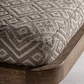 Luxusné etno čalúnené hnedé kreslo Lunia s textilným vzorovaným poťahom v béžovej farbe s masívnym rámom 89 cm