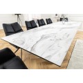Luxusný rozkladací mramorový jedálenský stôl Hoal v bielej farbe so sivými žilkami a čiernymi kovovými nožičkami 260 cm