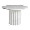 Luxusný art deco jedálenský stôl Zarina v okrúhlom tvare zo živice s betónovým vzhľadom v bielej farbe s vrchnou okrúhlou doskou a valcovou nohou s vrúbkami