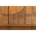 Dizajnový art deco obdĺžnikový TV stolík Sonia z hnedého mangového dreva so štyrmi dvierkami s geometrickým reliéfom 200 cm