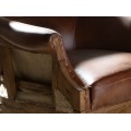 Luxusné vintage kreslo Arachio s koňakovo hnedým poťahom z pravej kože s vyrezávaným masívnym rámom 93 cm
