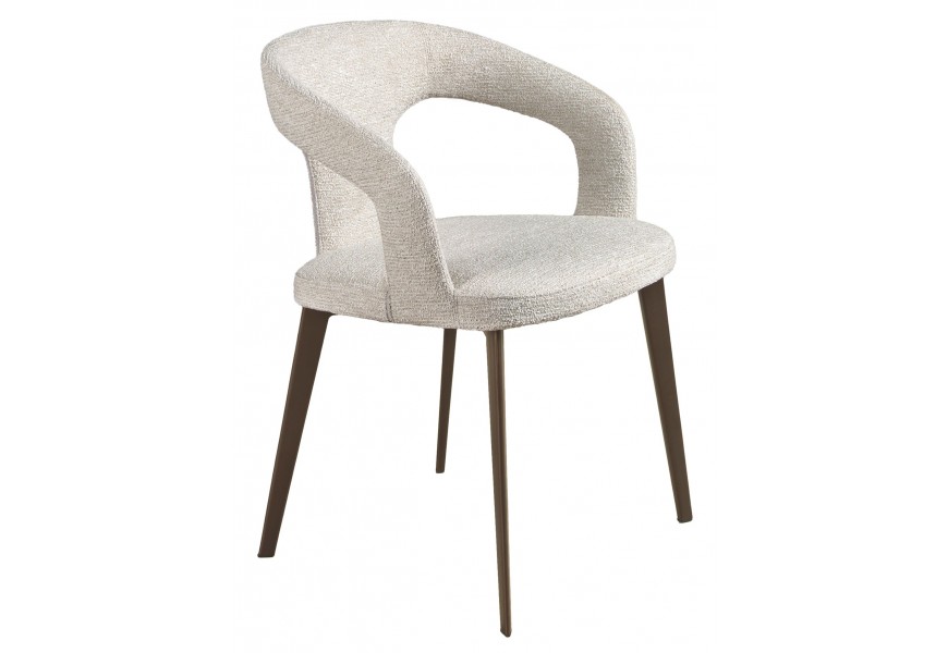Luxusná moderná jedálenská stolička Maurius s čalúnením a bielym poťahom s vyblednutým efektom s textilným poťahom a nožičkami z kovu v hnedej farbe s atypickým operadlom