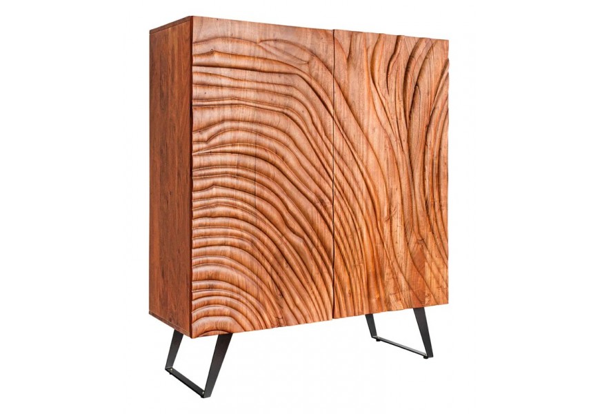 Štýlová art deco obdĺžniková hnedá masívna dvojdverová barová skrinka Wiellde s tromi policami kovovými čiernymi nožičkami