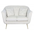 Luxusná art deco dvojmiestna sedačka Melisa so zamatovým poťahom s prešívaním v bielej farbe s dvomi vankúšmi a nožičkami z kovu v zlatej farbe