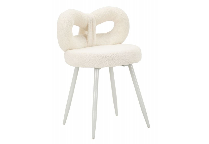 Moderná dizajnová bouclé biela čalúnená jedálenská stolička Janar s bielymi kovovými nožičkami 67 cm