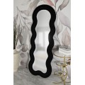 Dizajnové zrkadlo Swan v čiernom bouclé poťahu a klenutou siluetou 160 cm
