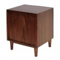Luxusný moderný severský nočný stolík Wilfred z hnedého mahagónového dreva s bielym akcentom so zásuvkou a policou 53 cm