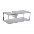 Moderný čalúnený strieborný konferenčný stolík Aires s obdĺžnikovou vrchnou doskou s integrovaným stojanom na časopisy a policou s poťahom z ekokože s krokodílím vzorom a kovovou konštrukciou